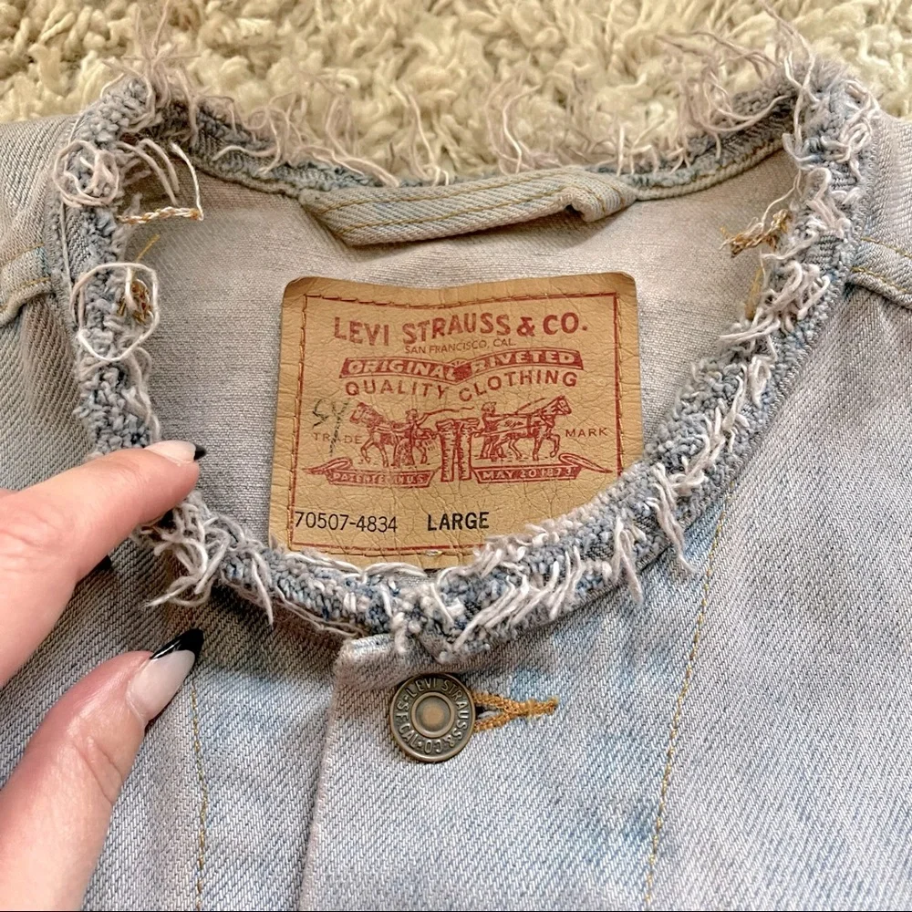 Vintage Levi’s Reworked Jean Jacket - Picture 4 of 9